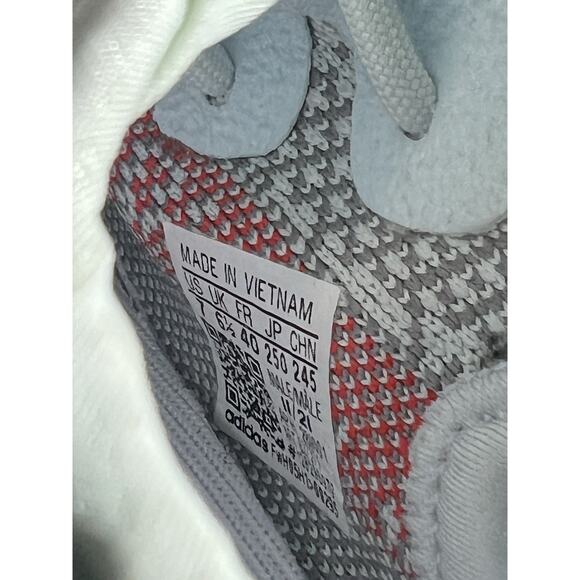 Size 7m - 2017 Adidas Yeezy Boost 350 V2 “Blue Tint” Tried On main image 2